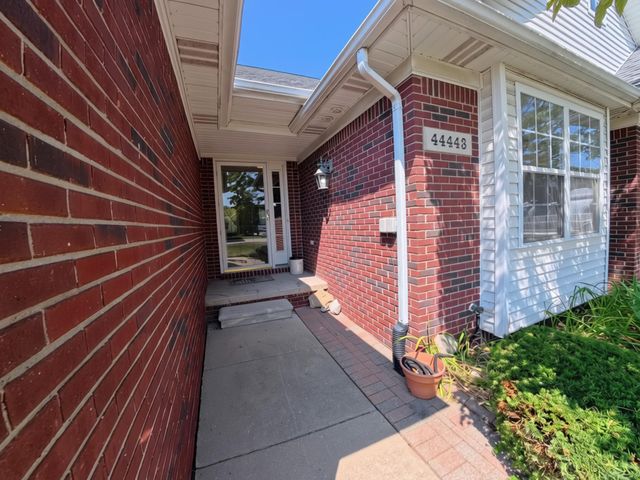 44443 Patricia, Sterling Heights, MI 48314