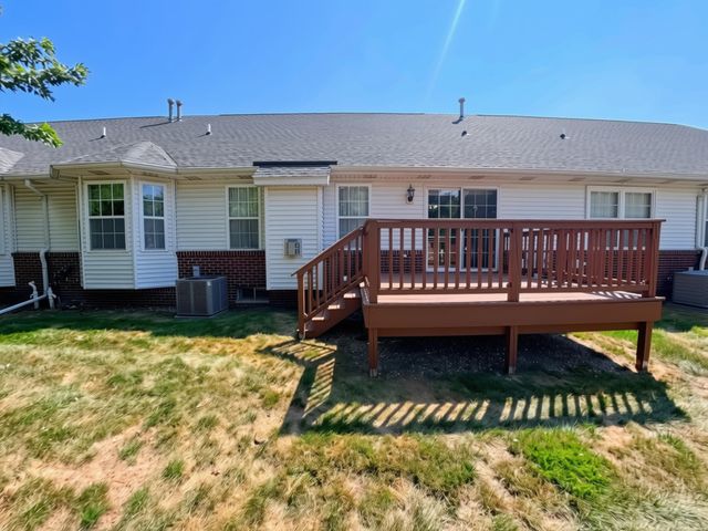 44443 Patricia, Sterling Heights, MI 48314