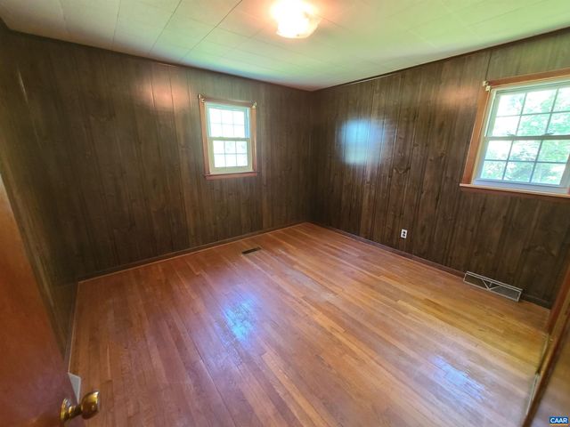 10307 SPOTSWOOD TRL, Stanardsville, VA 22973