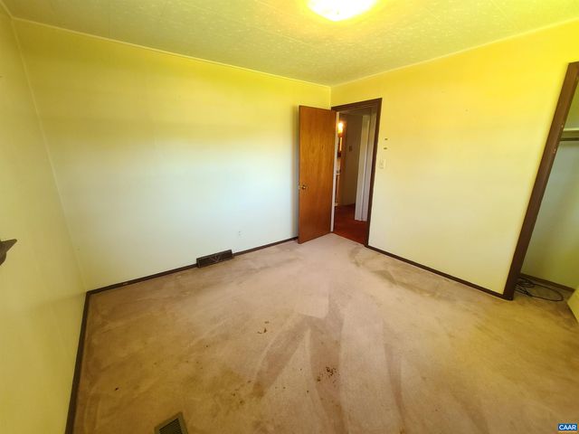 10307 SPOTSWOOD TRL, Stanardsville, VA 22973