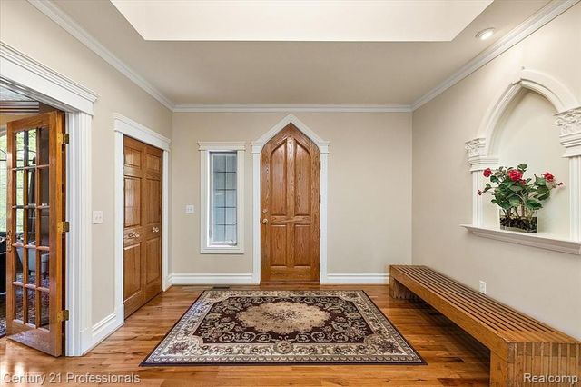6705 College Park Drive, Clarkston, MI 48346