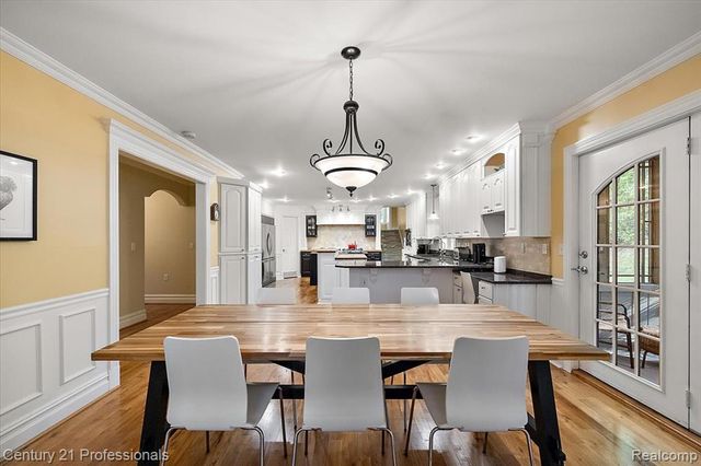 6705 College Park Drive, Clarkston, MI 48346