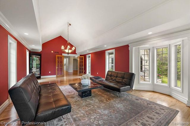 6705 College Park Drive, Clarkston, MI 48346