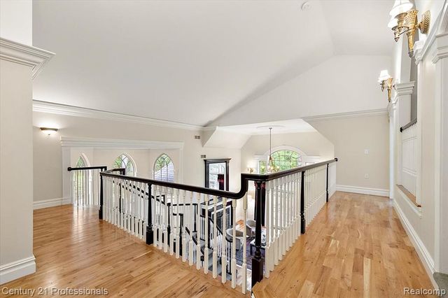 6705 College Park Drive, Clarkston, MI 48346