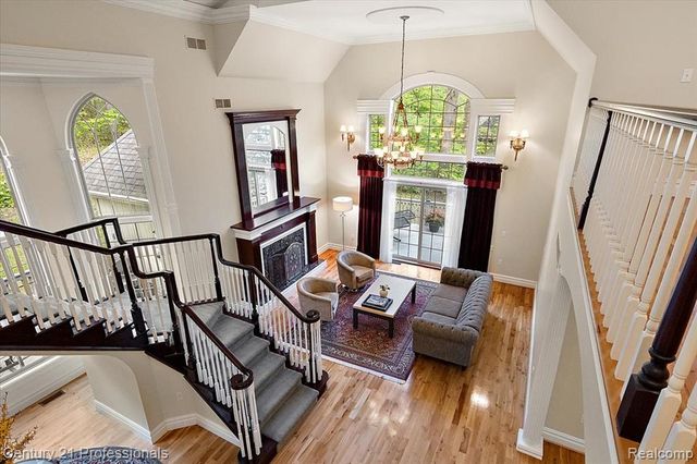 6705 College Park Drive, Clarkston, MI 48346