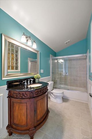 6705 College Park Drive, Clarkston, MI 48346