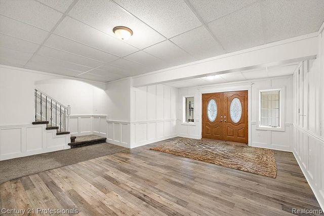 6705 College Park Drive, Clarkston, MI 48346