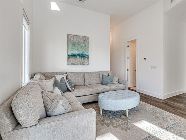 121 Lower Green Way, Carlton Landing, OK 74432