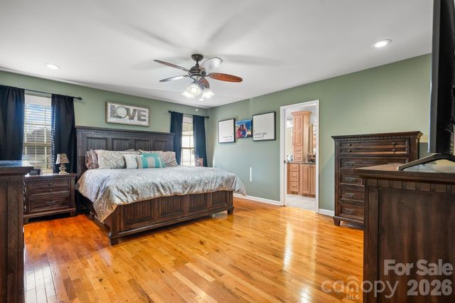 3155 Covington Way, Lenoir, NC 28645