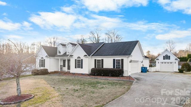 3155 Covington Way, Lenoir, NC 28645