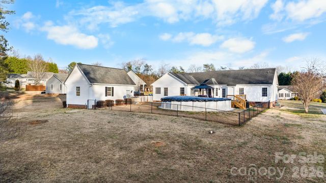 3155 Covington Way, Lenoir, NC 28645