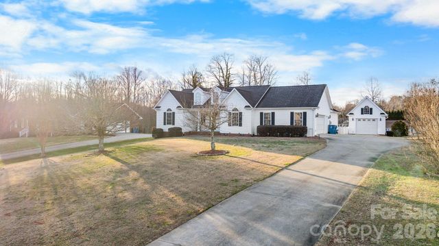 3155 Covington Way, Lenoir, NC 28645