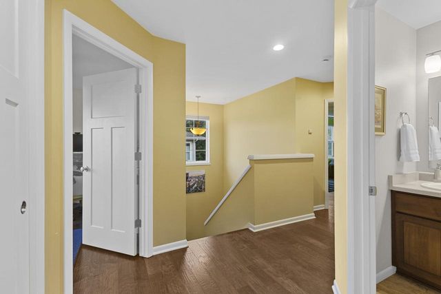 4434 Misty Valley Drive, Middleton, WI 53562