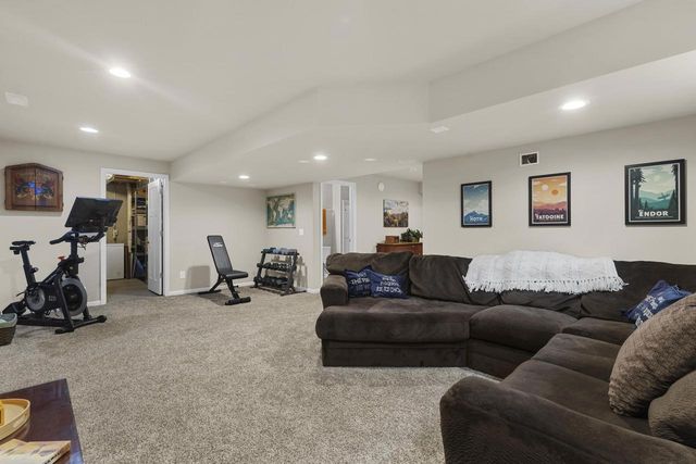4434 Misty Valley Drive, Middleton, WI 53562