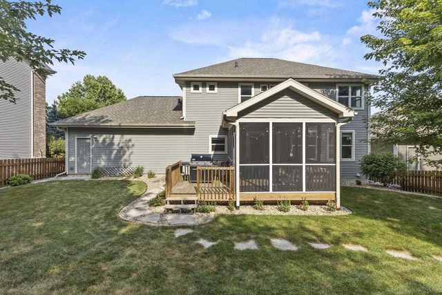 4434 Misty Valley Drive, Middleton, WI 53562