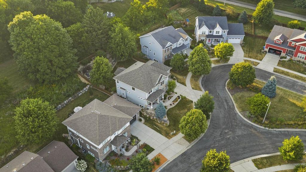 4434 Misty Valley Drive, Middleton, WI 53562