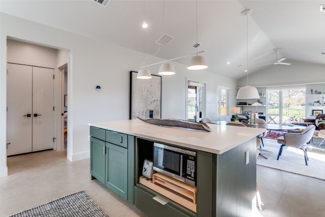 1006 Mcbroom Street, Dallas, TX 75212