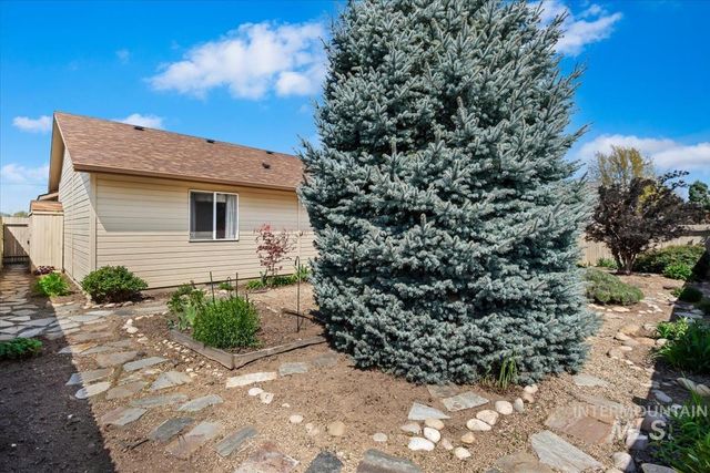 6928 N Duncan Ln, Boise, ID 83714