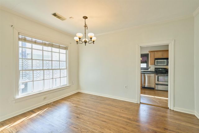1111 Rutland Street, Houston, TX 77008
