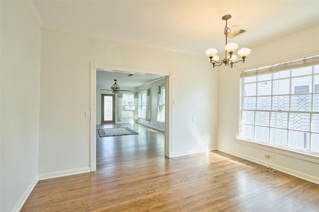 1111 Rutland Street, Houston, TX 77008