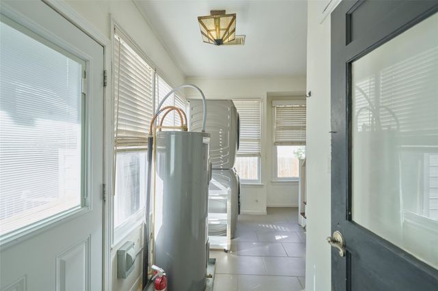 1111 Rutland Street, Houston, TX 77008