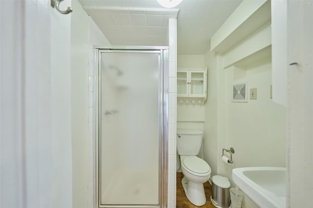 1111 Rutland Street, Houston, TX 77008