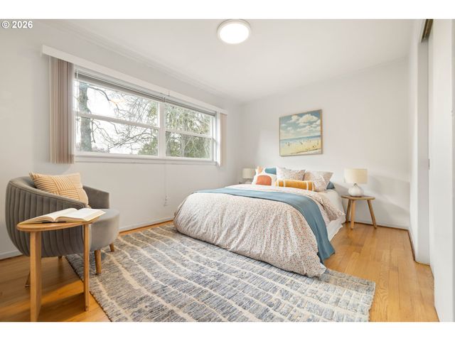 5408 Se HAWTHORNE Blvd, Portland, OR 97215