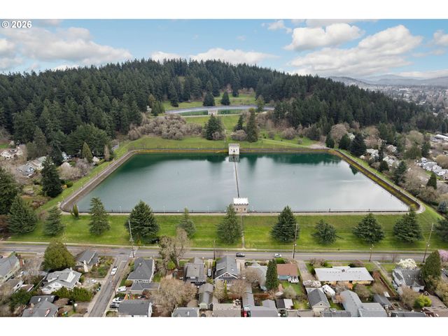 5408 Se HAWTHORNE Blvd, Portland, OR 97215