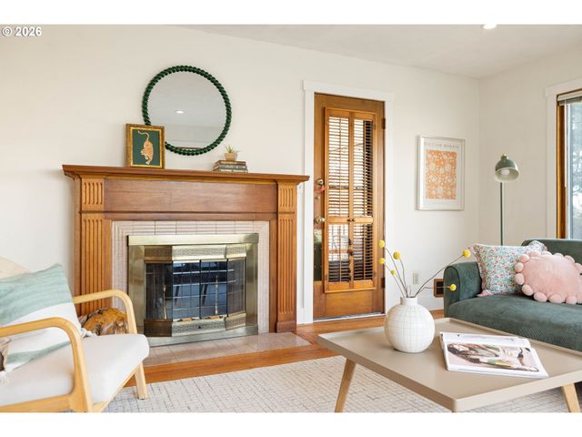 5408 Se HAWTHORNE Blvd, Portland, OR 97215