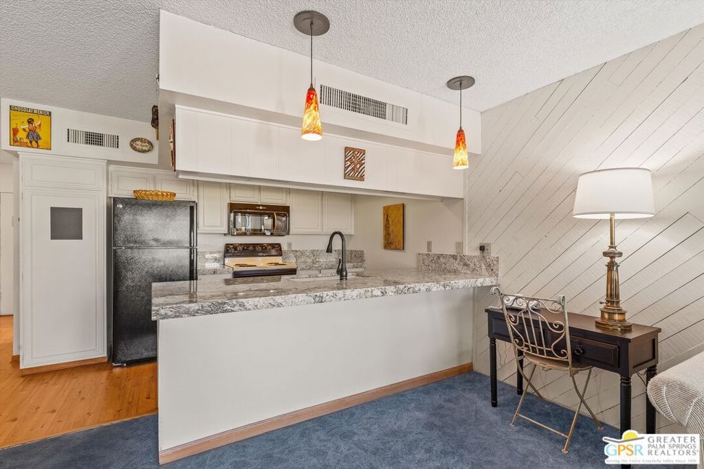 Image 2 of property listing at 1655 E Palm Canyon Drive 616, Palm Springs, CA 92264