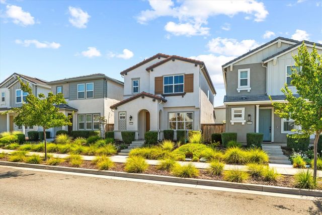 4532 Juneberry Dr, Sacramento, CA 95834