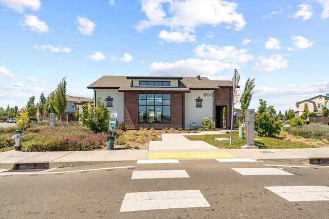 4532 Juneberry Dr, Sacramento, CA 95834