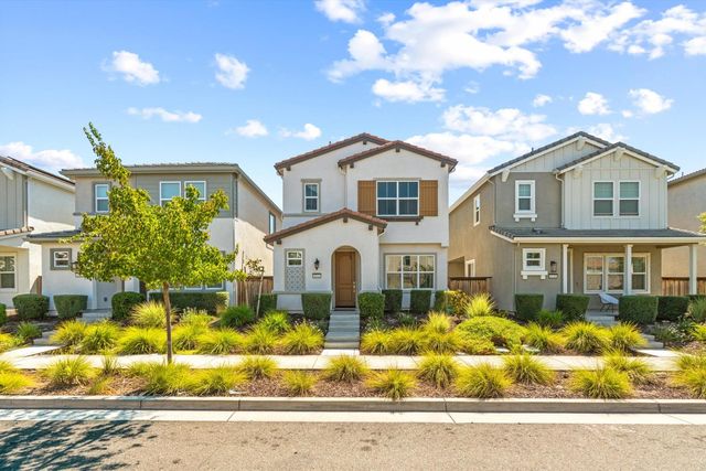 4532 Juneberry Dr, Sacramento, CA 95834
