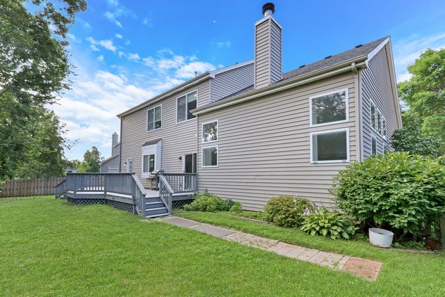 699 Snow Cap Court, Gurnee, IL 60031