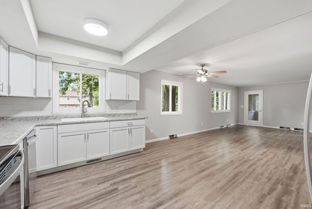 4917 Reed Road, Fort Wayne, IN 46835
