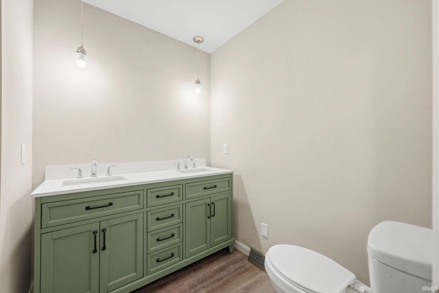 4917 Reed Road, Fort Wayne, IN 46835