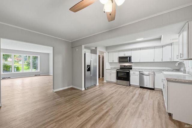 4917 Reed Road, Fort Wayne, IN 46835