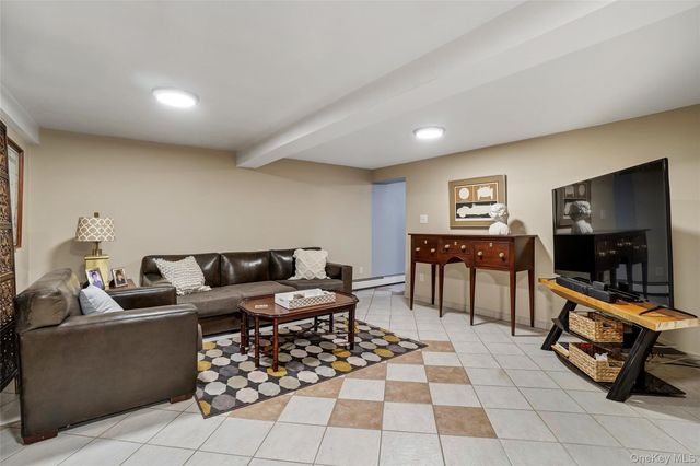 41 Peddler Hill Road, Monroe, NY 10950