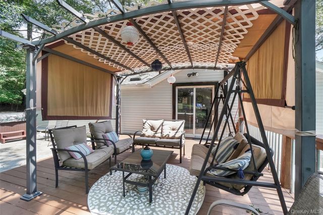 41 Peddler Hill Road, Monroe, NY 10950