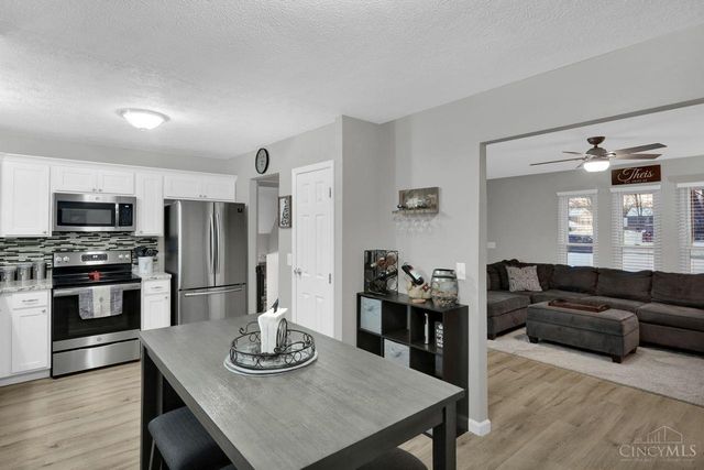 7966 Country Green Court, West Chester, OH 45069