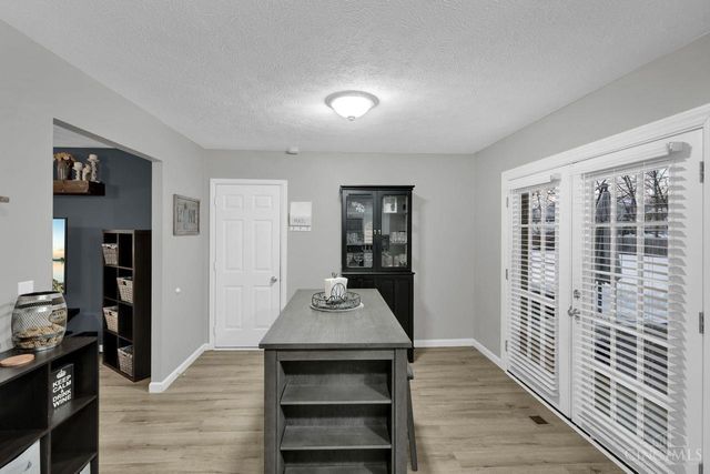 7966 Country Green Court, West Chester, OH 45069