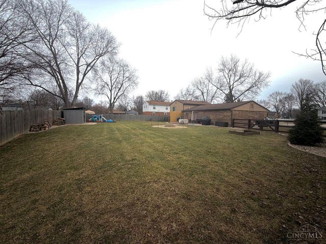 7966 Country Green Court, West Chester, OH 45069