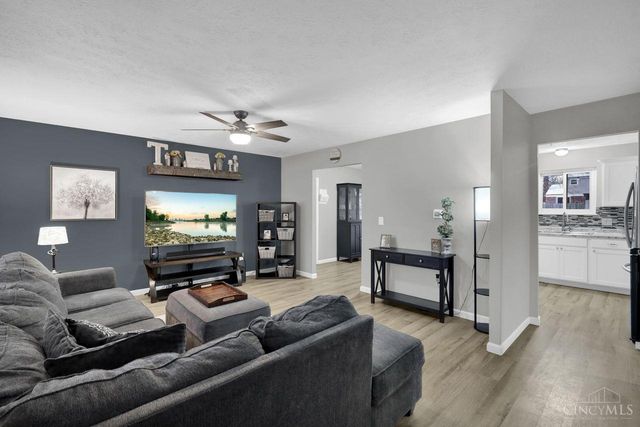 7966 Country Green Court, West Chester, OH 45069