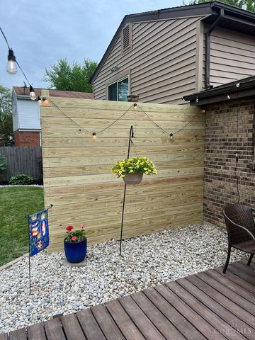 7966 Country Green Court, West Chester, OH 45069