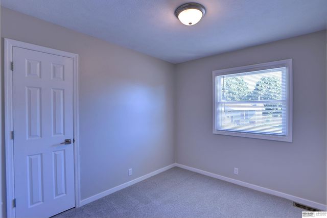 13007 Laurel Avenue, Omaha, NE 68164