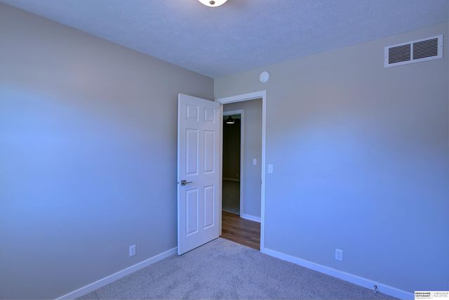 13007 Laurel Avenue, Omaha, NE 68164