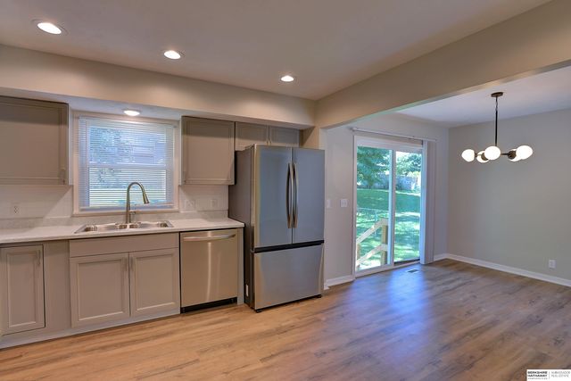13007 Laurel Avenue, Omaha, NE 68164