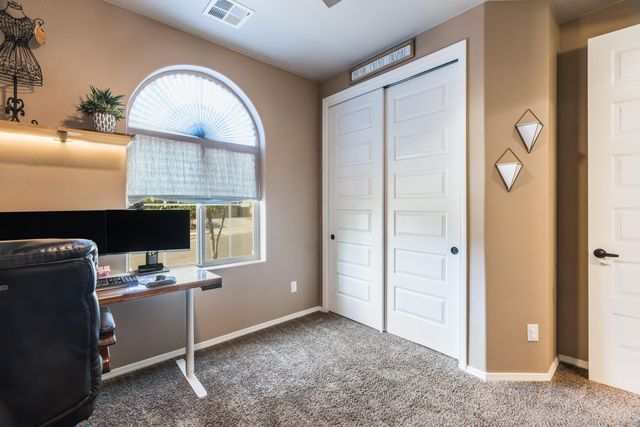 4273 Mountain Trail Loop NE, Rio Rancho, NM 87144