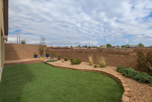 4273 Mountain Trail Loop NE, Rio Rancho, NM 87144