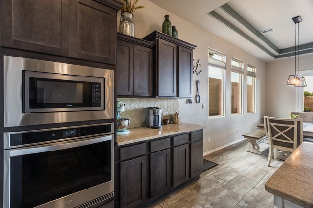 4273 Mountain Trail Loop NE, Rio Rancho, NM 87144